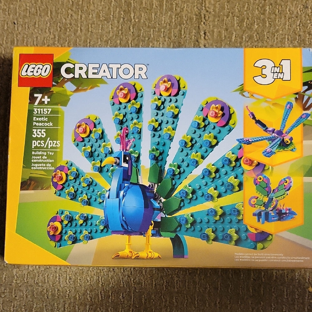 LEGO Creator 3-in-1 Vibrant Peacock Set